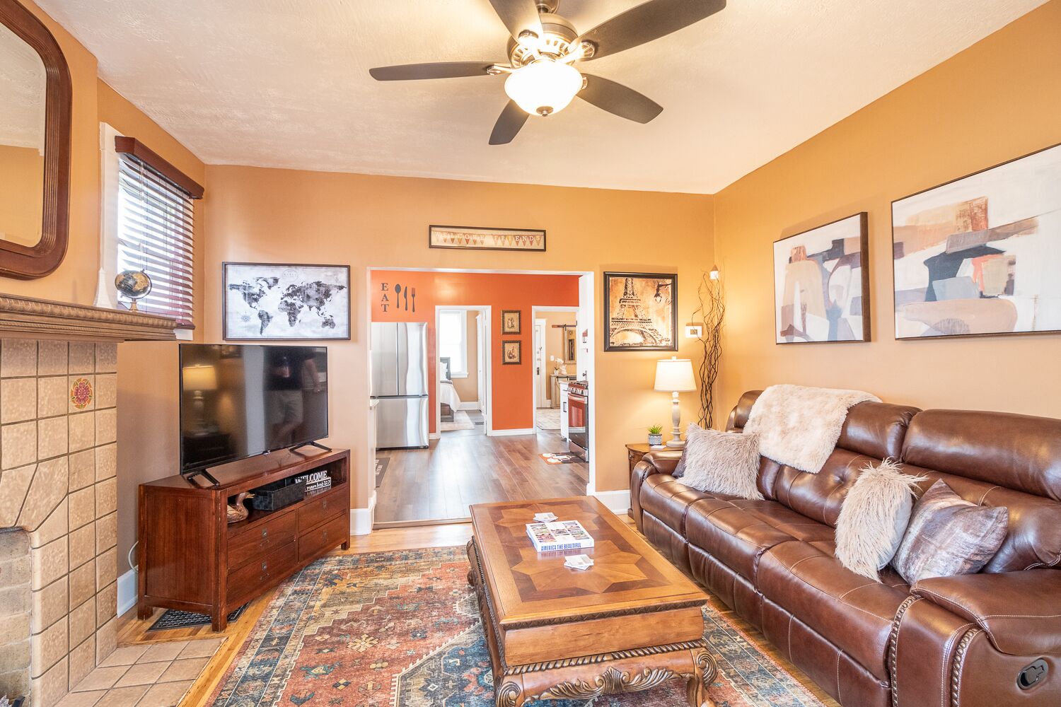 Fantastic Cozy Apartment! 4 Miles From Downtown Cincy Completely Renovated