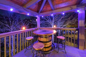 Outdoor dining - Unique Stay | Pool | HotTub | Bootlegger Theme (Sevierville)