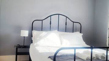 3 chambres, bureau, fer et planche à repasser, Wi-Fi gratuit