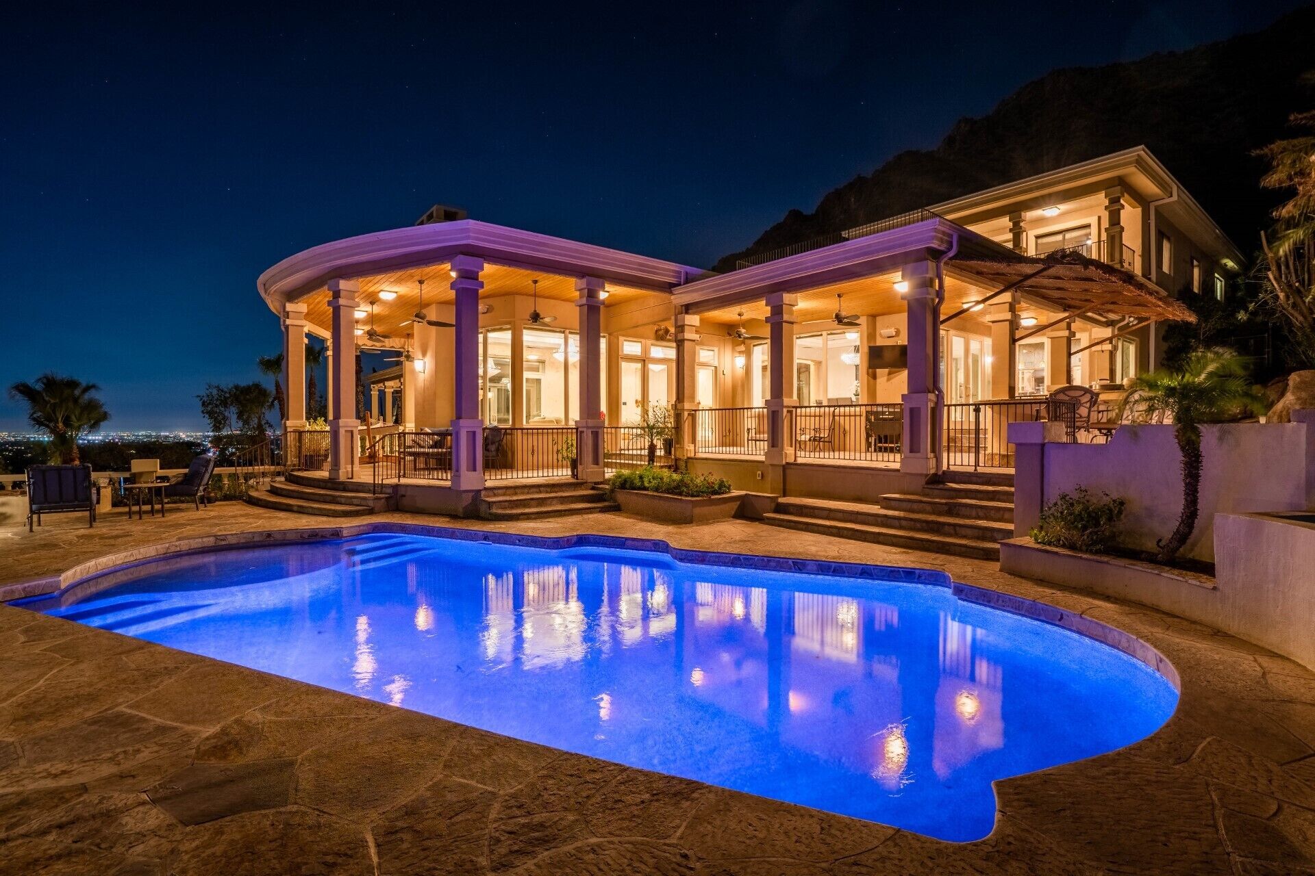 Stunning 6 Bedroom Mansion with Panoramic Views on Camelback Mountain