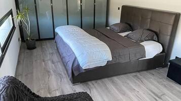 4 chambres, fer et planche Ă  repasser, lit parapluie, Wi-Fi gratuit