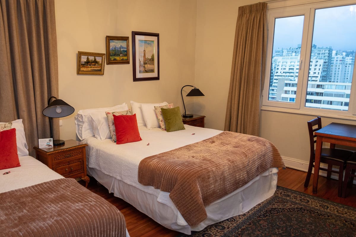 Habitación Deluxe | Minibar, escritorio, wifi gratis y ropa de cama