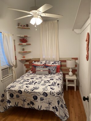 4 bedrooms, travel crib, free WiFi, bed sheets