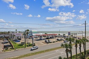 Condo (1 Bedroom) | Servicio de la propiedad