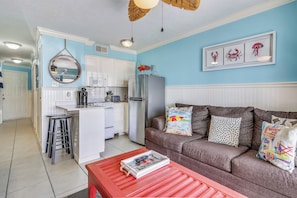 Condo (1 Bedroom) | Property amenity
