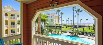 At The Beach by Ryson Vacation Rentals