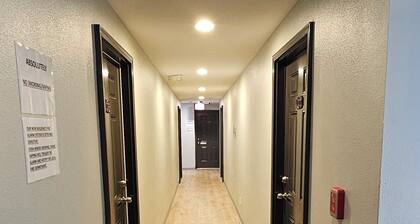 Farwest Motel