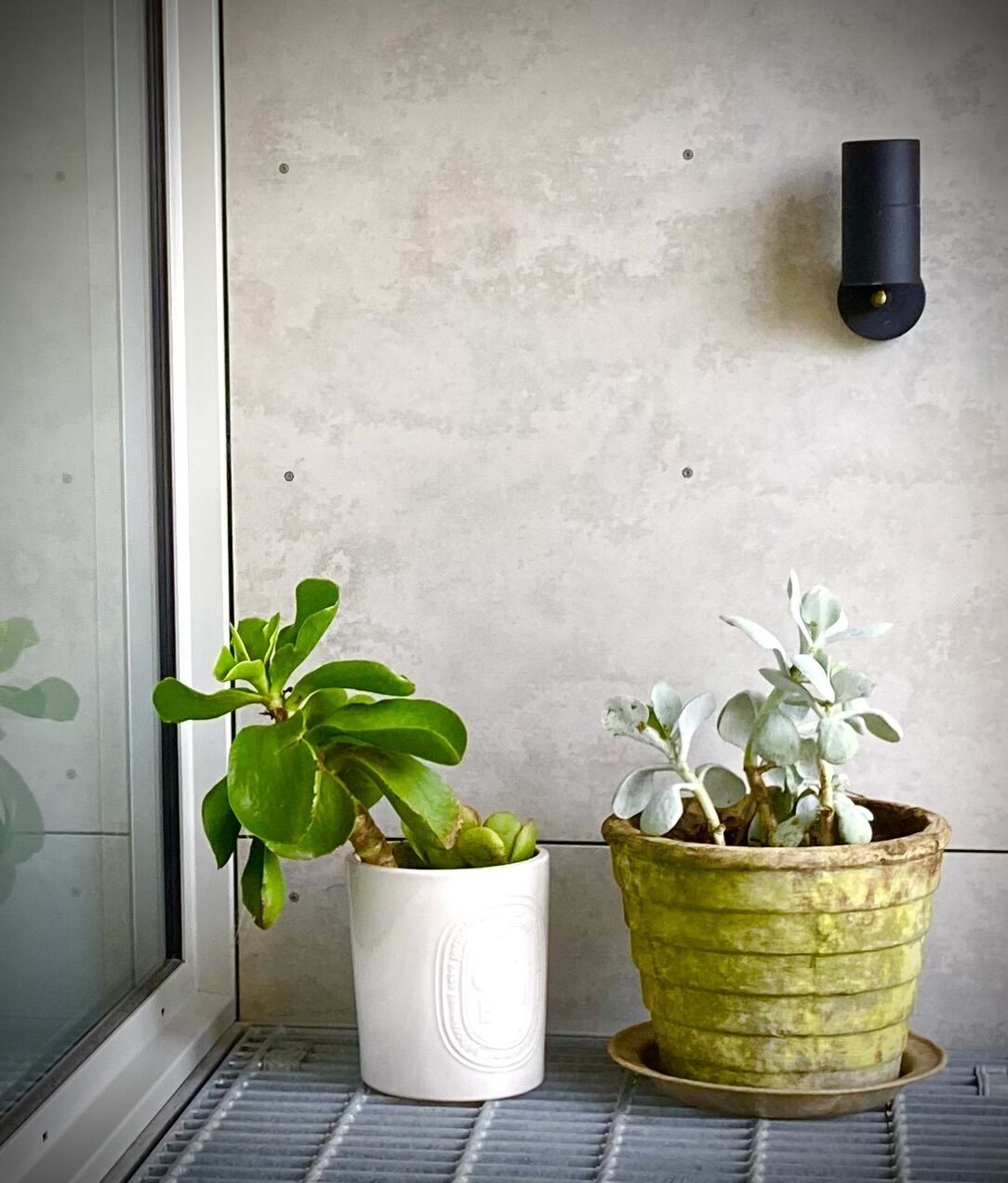 STYLISH ARCHITECTURAL - CENTENNIAL PK. Brilliant location: Quiet pretty central! — image 21