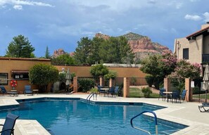 Outdoor pool - Red Rock Sanctuary - Rest, Recharge, Reset (Sedona)