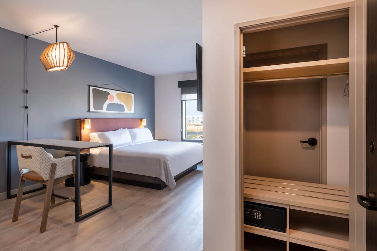 Schreibtisch, schallisolierte Zimmer, kostenloses WLAN, Bettwäsche