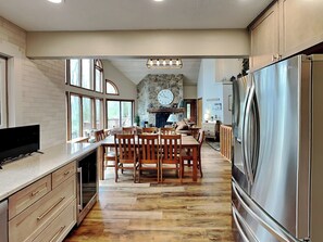 Casa (5 Bedrooms) | Servicio de la propiedad