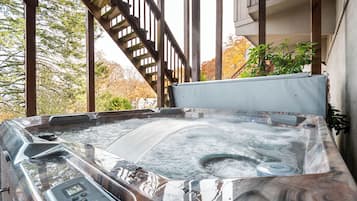 House (2 Bedrooms) | Property amenity