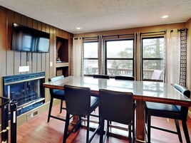 House (2 Bedrooms) | Property amenity