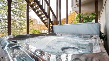 House (2 Bedrooms) | Property amenity