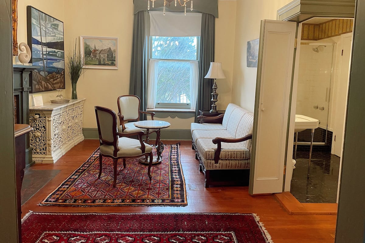 Superior Room | Laptop workspace, iron/ironing board, WiFi, bed sheets