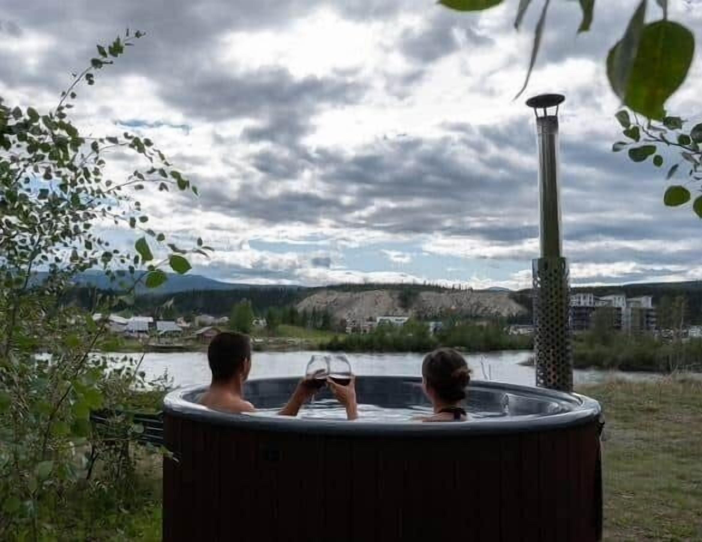 Utendørs boblebad