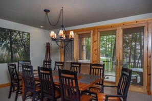 Studio (4 Bedrooms) | Property amenity - Retreat on Main Street by Taylor Made Deep Creek (McHenry)