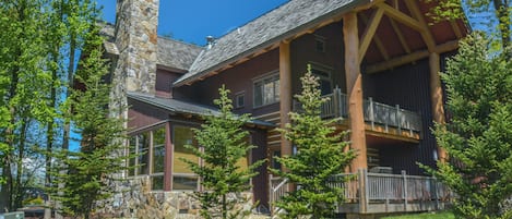 Studio (4 Bedrooms) | Exterior