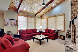 Studio (4 Bedrooms) | Property amenity