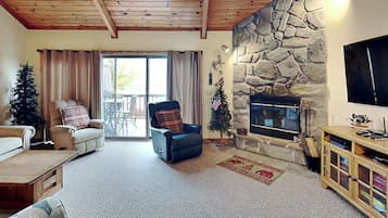 House (3 Bedrooms) | Property amenity