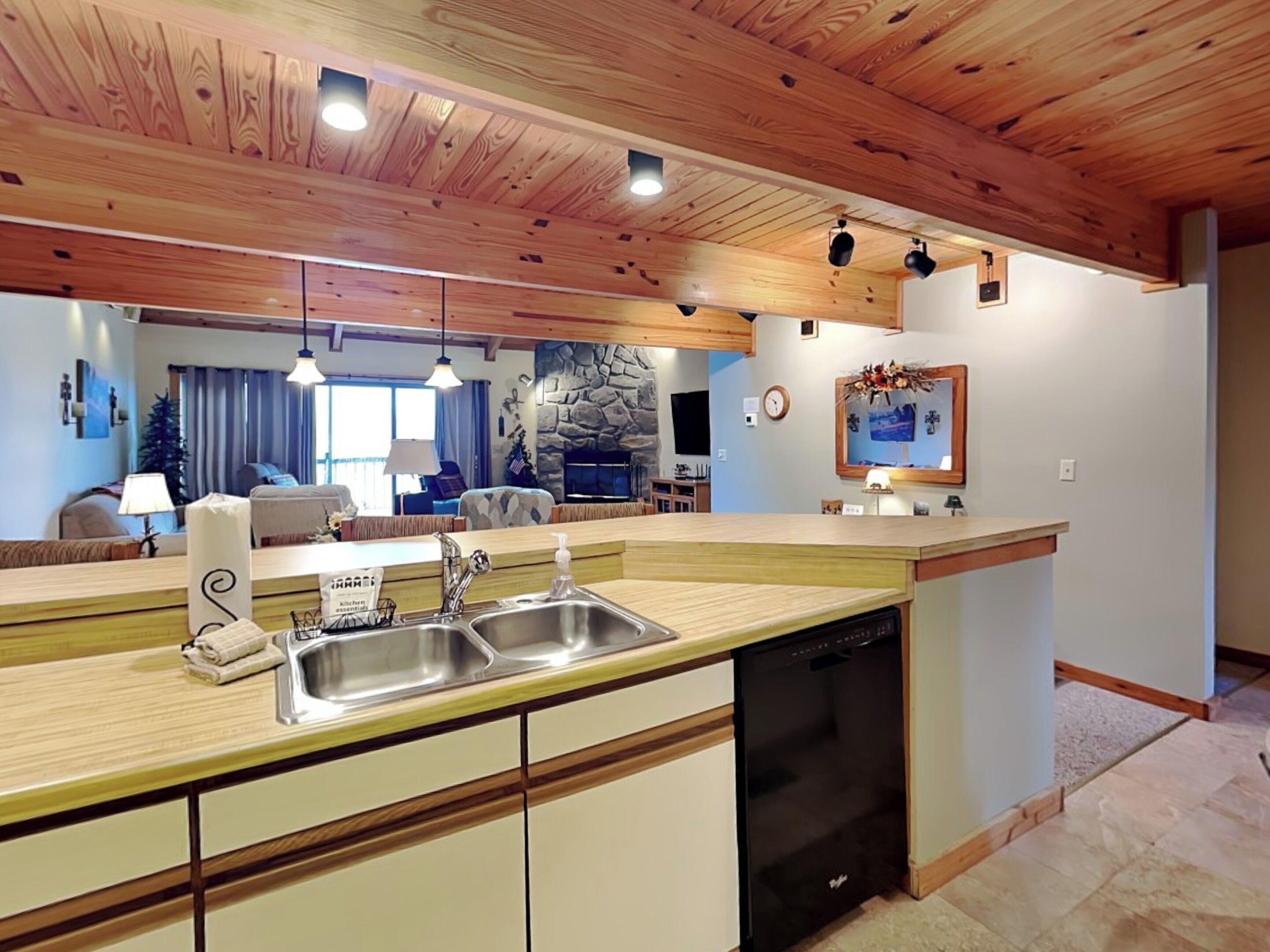 House (3 Bedrooms) | Property amenity