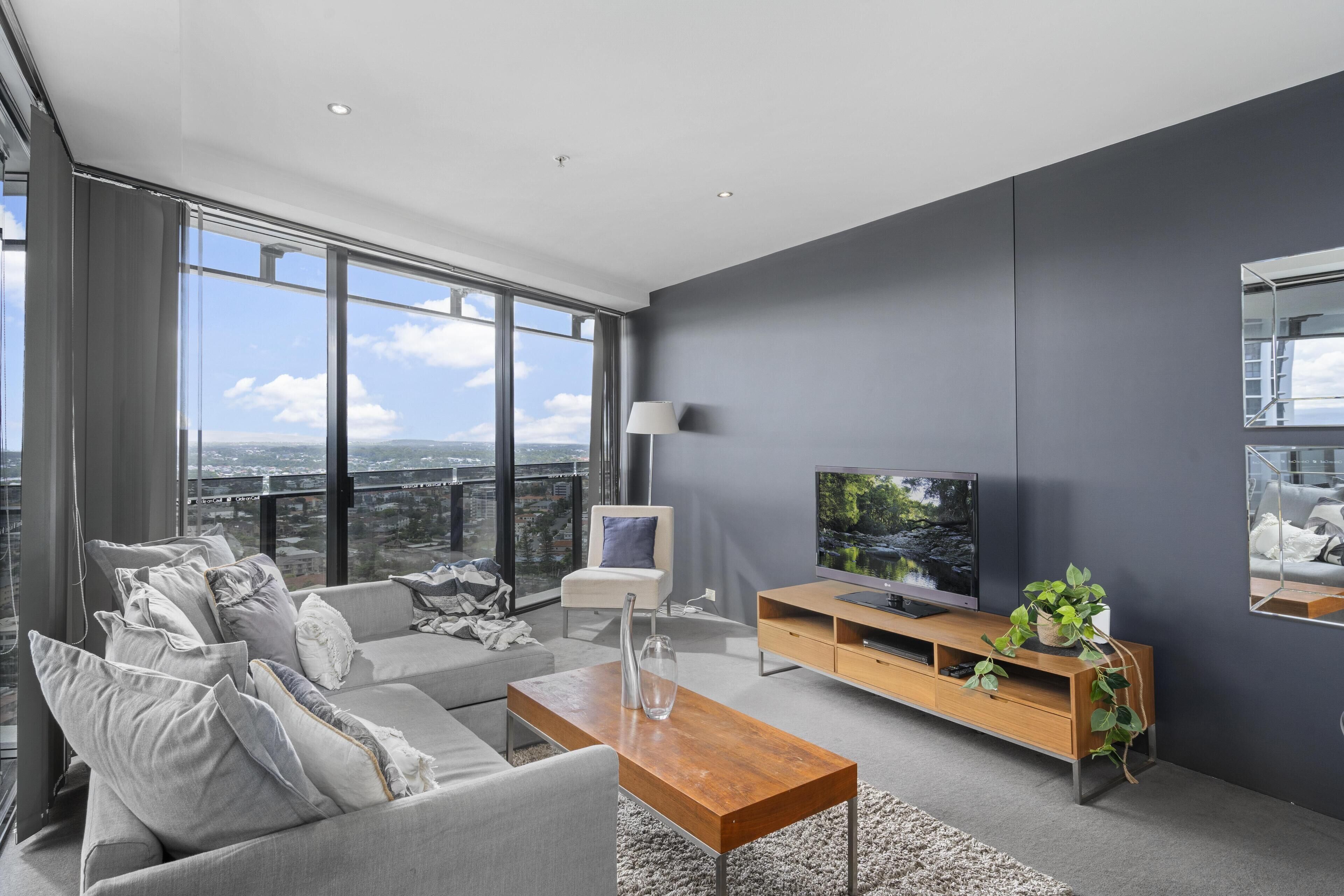 Circle on Cavill – 1 Bed + Study Hinterland View — image 15