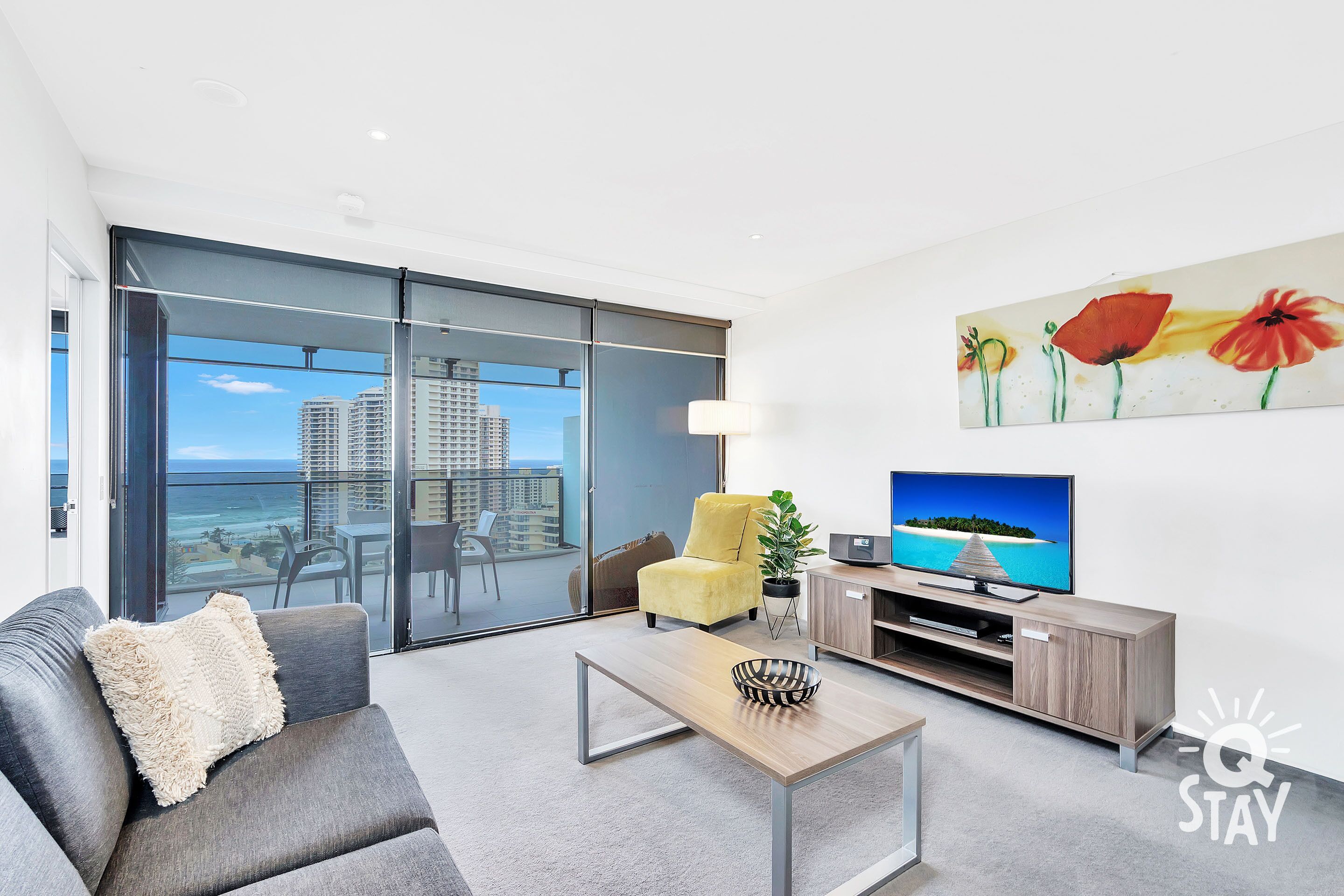 ♦️ Circle on Cavill – 1 Bedroom + Study Ocean View — Q Stay