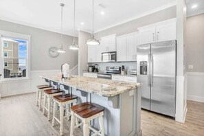 Fridge, microwave, stovetop, dishwasher - Life's Porpoise #A steps from beach, pool (Gulf Shores)