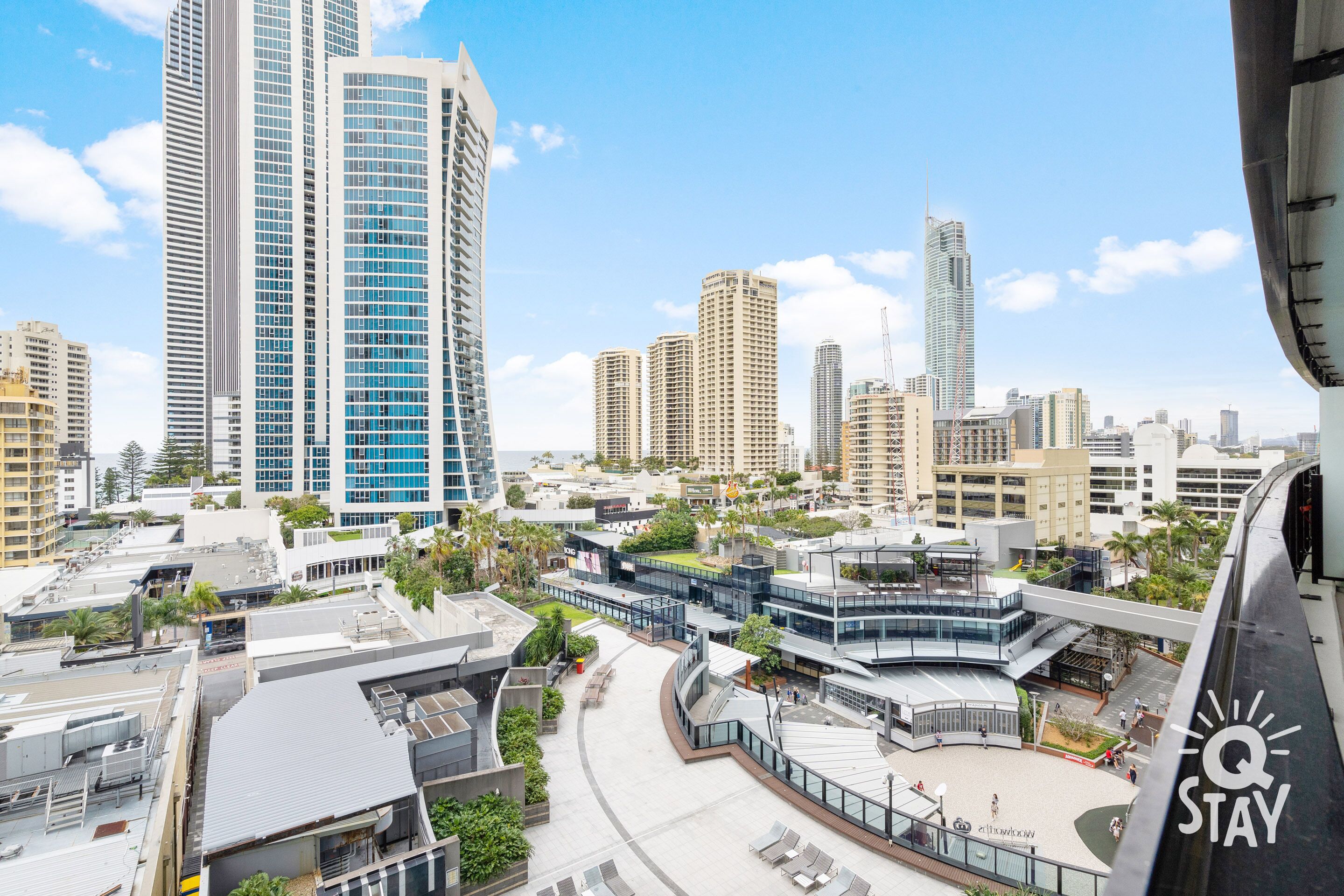 ♦️Circle On Cavill - 1 Bedroom + Study City and Ocean View — Q Stay