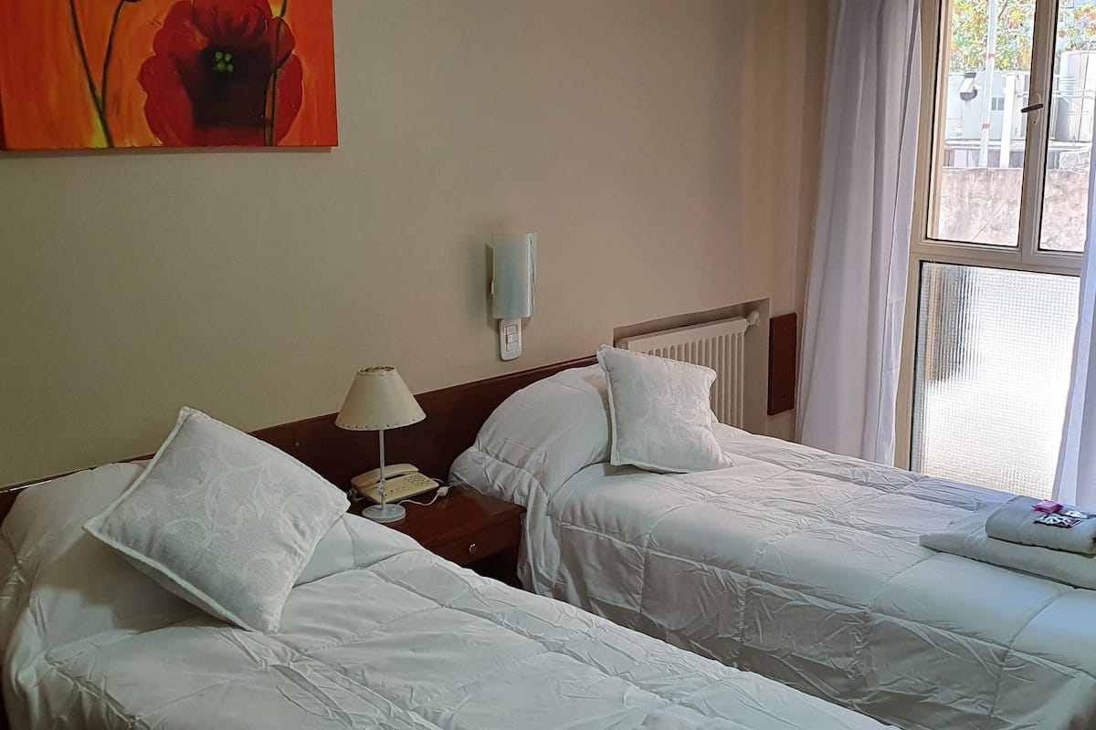 In-room safe, free WiFi