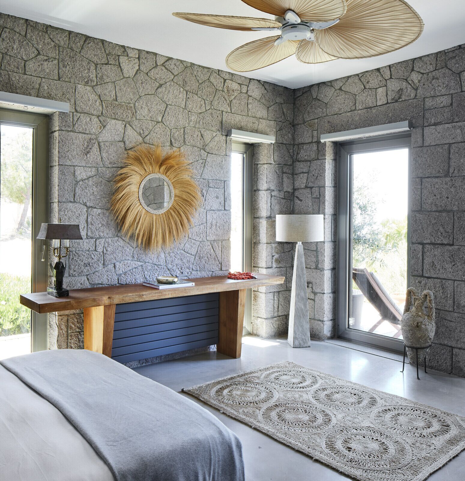 5 habitaciones, tabla de planchar con plancha y wifi gratis 