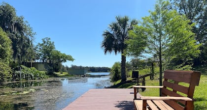 7BR Lakefront Duplex w/ Pool, Sauna & Hot Tub!
