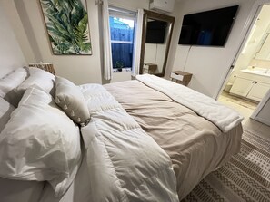1 chambre, fer et planche à repasser, lit parapluie, Wi-Fi gratuit