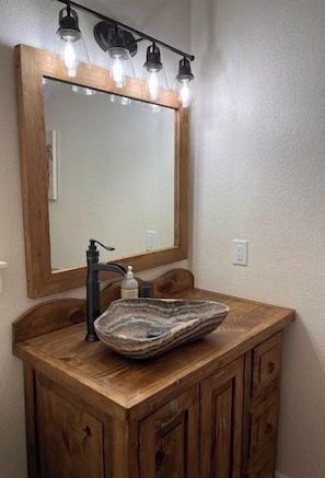 Interior - Coffee Pot Rock Views! Equipped with an Electric Vehicle charger. (Sedona)