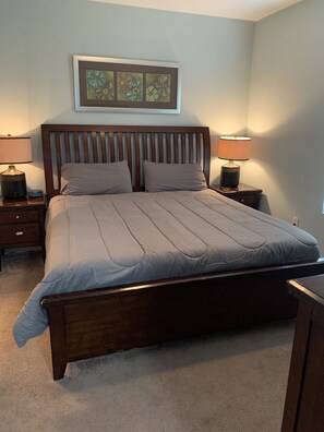 1 室のベッドルーム、アイロン / アイロン台、WiFi (無料)、ベッドシーツ