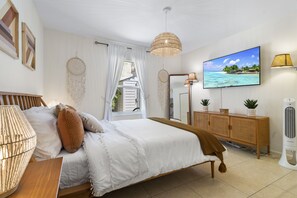 3 habitaciones, tabla de planchar con plancha y cuna de viaje 