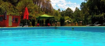 Rural House for groups, with swimming pool and surrounded by nature in the Sierra d Segura.