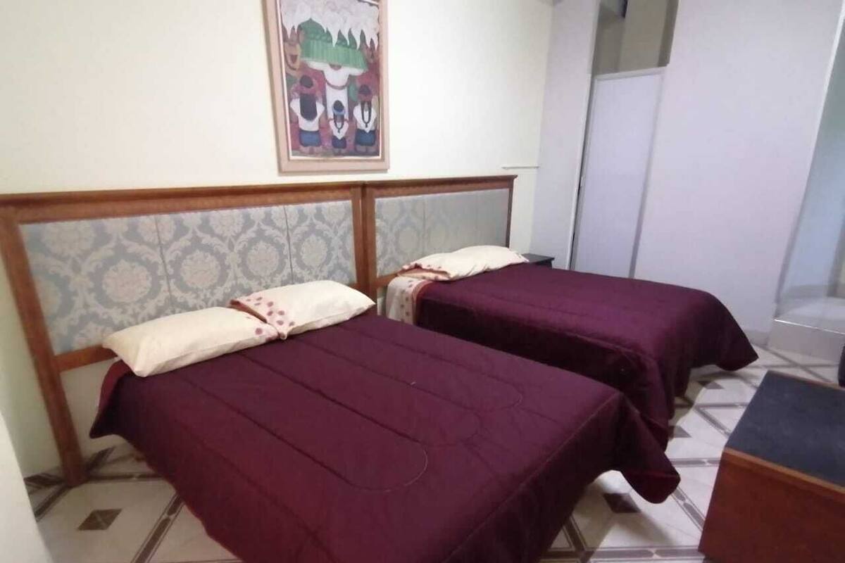 Habitación doble, baño privado | Wifi gratis y ropa de cama