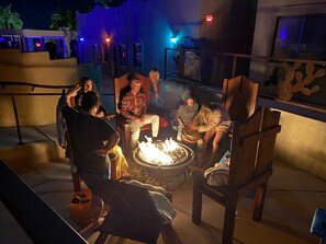 Exterior - Mi Kasa Hot Springs 420, Adults only, Clothing Optional (Desert Hot Springs)