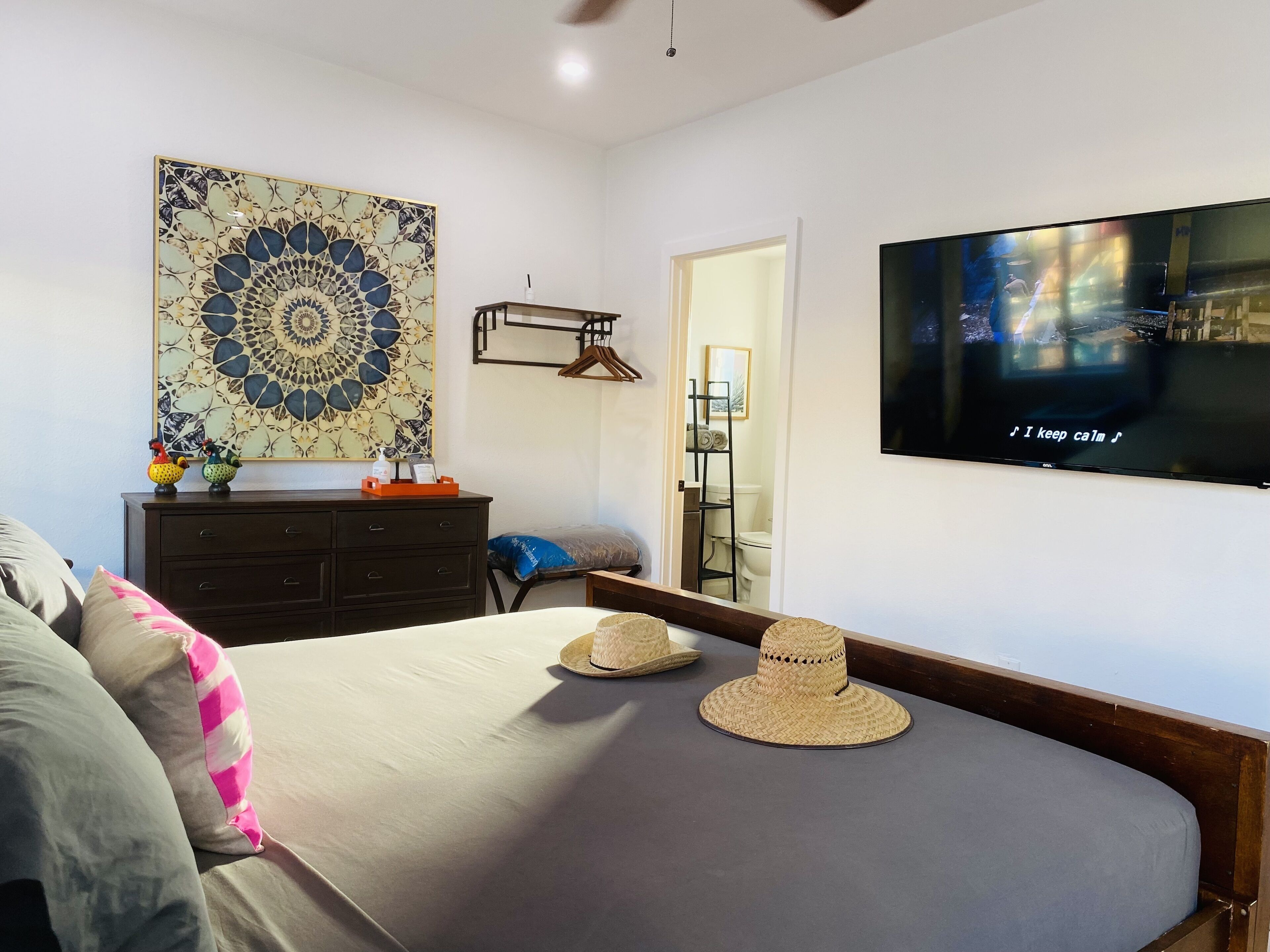 Individually furnished, free WiFi, bed sheets