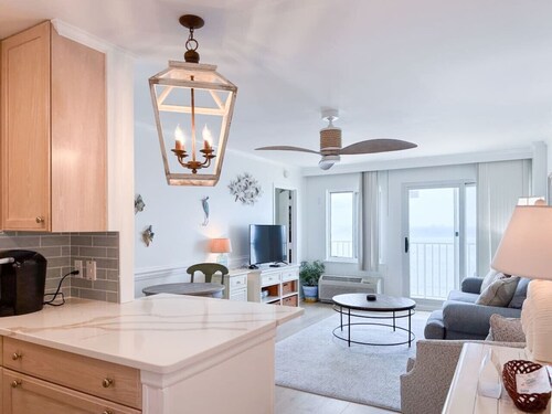 Unit 1405 Virginia Beach