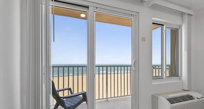 Relax on Sunny Virginia Beach with Oceanfront View