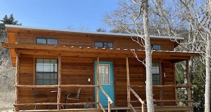 On 3 Twisted Sisters Loop, Great for Motorcycles, Couples Getaway, Pets Welcome!