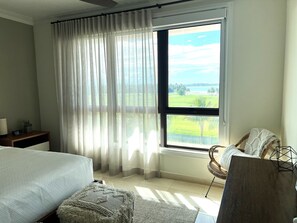 Ático Premium, 4 habitaciones | Colchones Tempur-Pedic, decoración individual, mobiliario individual