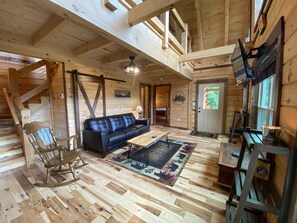 Smart TV, videogiochi, lettore DVD, libri