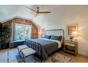 Master King  Bedroom w/ 65” TV Upstairs 