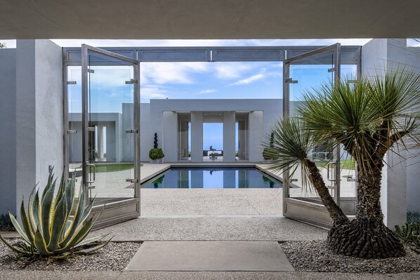 Alberca al aire libre 