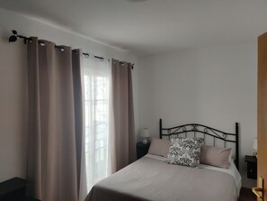 2 chambres, fer et planche à repasser, Wi-Fi