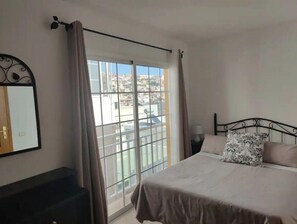2 chambres, fer et planche à repasser, Wi-Fi