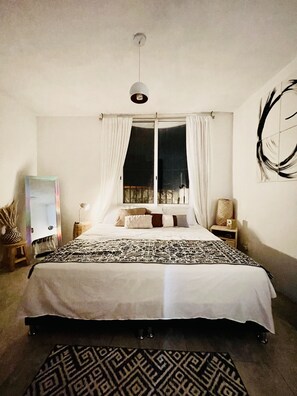 2 soverom, strykejern/-brett, wi-fi (inkludert) og sengetøy